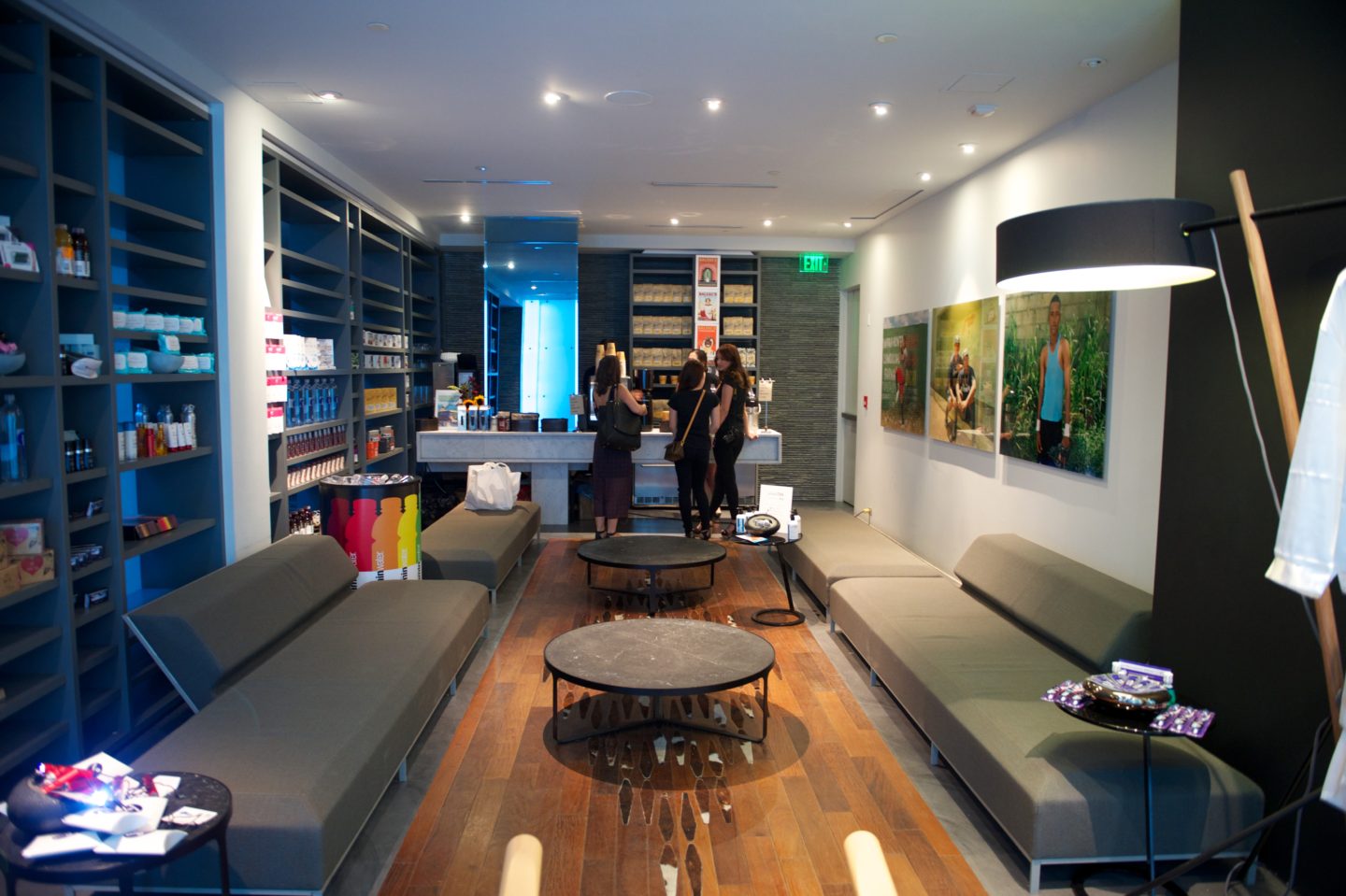 RE_EssentialsLounge5 144