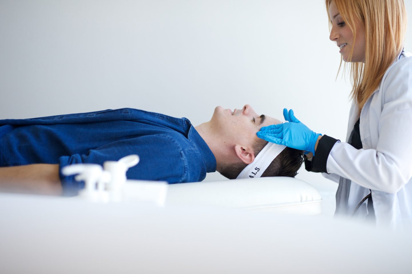 RE_EssentialsLounge5 21